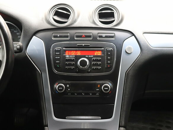 2011 Ford Mondeo IV Рестайлинг, серебристый, 623000 рублей - вид 11