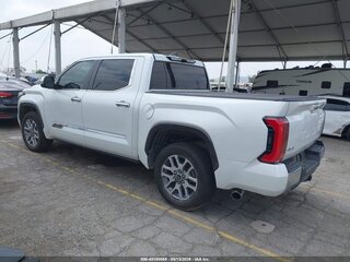 2024 Toyota Tundra CrewMax III, белый, 7690000 рублей, вид 3