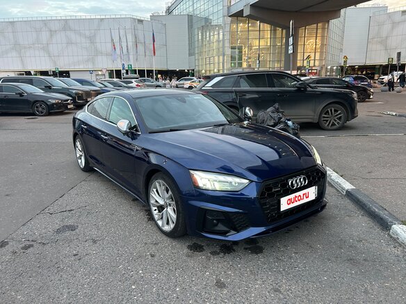 2020 Audi A5 Sportback 45 TFSI II (F5) Рестайлинг, синий, 3990000 рублей - вид 4