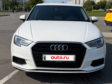 2019 Audi A3 III (8V) Рестайлинг, белый, 1850000 рублей, вид 3