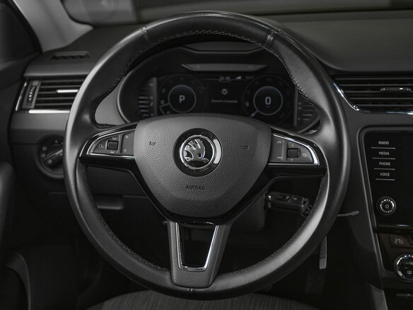 2020 Skoda Octavia III (A7) Рестайлинг, коричневый, 1799000 рублей - вид 9