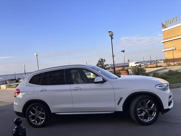 2020 BMW X3 30i sDrive III (G01), белый, 3100000 рублей - вид 4