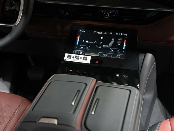 2025 Infiniti QX80 II, серый, 17990000 рублей - вид 23