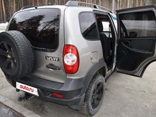 2014 Chevrolet Niva I Рестайлинг, серый, 470000 рублей, вид 4