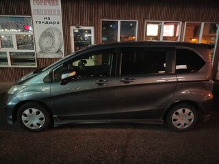 2012 Honda Freed I Рестайлинг, серый, 950000 рублей, вид 3