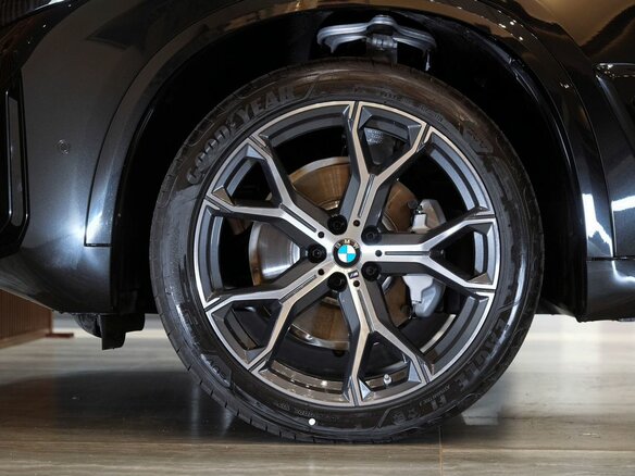 2026 BMW X5 Long 30Li IV (G05/G18) Рестайлинг, серый, 10220000 рублей - вид 7