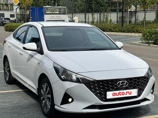 2022 Hyundai Solaris II Рестайлинг, белый, 1380000 рублей, вид 3