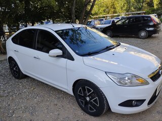 2008 Ford Focus II Рестайлинг, белый, 580000 рублей, вид 3