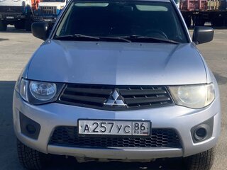 Mitsubishi L200 IV