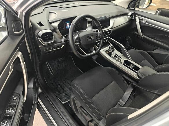 2021 Geely Coolray I, серый, 1400000 рублей - вид 9
