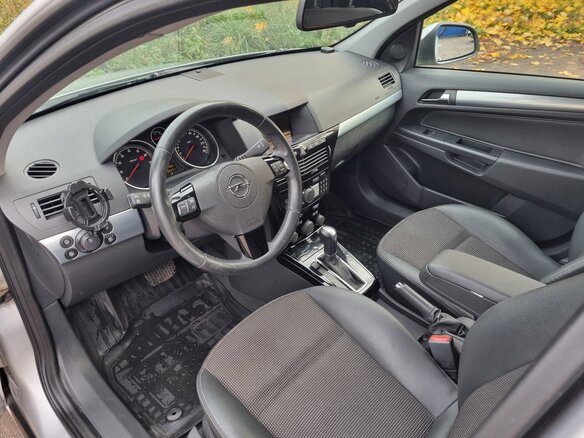 2014 Opel Astra H Рестайлинг, серебристый, 825000 рублей - вид 5