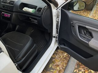 2013 Skoda Fabia II Рестайлинг, белый, 730000 рублей, вид 3