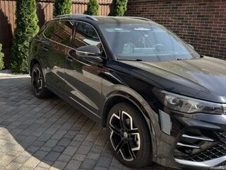 2024 Volkswagen Tiguan L Pro III (China Market), чёрный, 4200000 рублей, вид 1