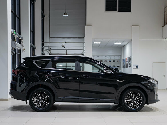 2026 Jetour X70+ I Рестайлинг, чёрный, 3099000 рублей - вид 3