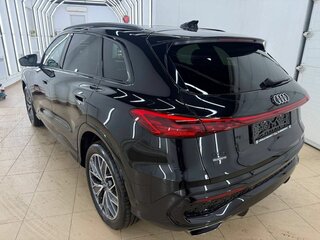 2026 Audi Q5 L III (GU), чёрный, 6150000 рублей, вид 4