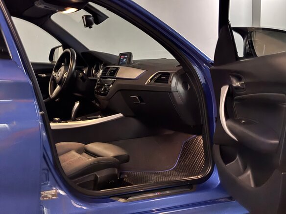 2019 BMW 1 серии 118i II (F20/F21) Рестайлинг 2, синий, 2300000 рублей - вид 7
