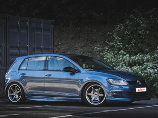 2013 Volkswagen Golf VII, голубой, 990000 рублей, вид 1