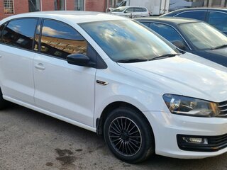 2018 Volkswagen Polo V Рестайлинг, белый, 950000 рублей, вид 5