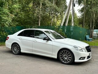 2011 Mercedes-Benz E-Класс 200 7G-Tronic IV (W212, S212, C207), белый, 1330000 рублей, вид 3