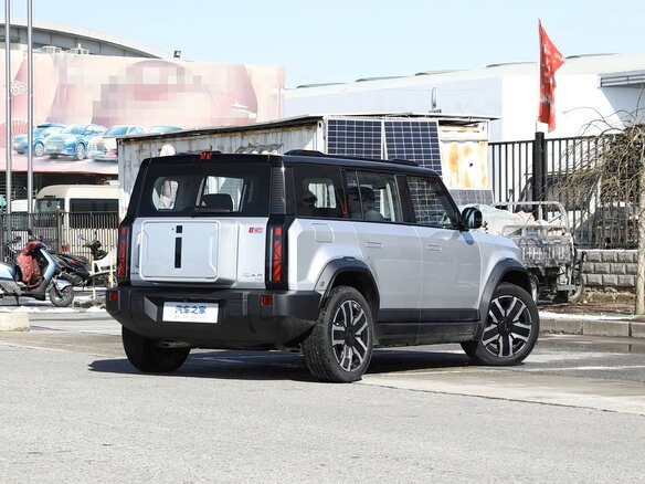 2024 iCar 03 65.69 kWh, серебристый, 3550000 рублей - вид 6