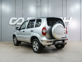 2013 Chevrolet Niva I Рестайлинг, серебристый, 509000 рублей, вид 2