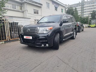 2013 Toyota Land Cruiser 200 Series Рестайлинг 1, чёрный, 3450000 рублей, вид 1