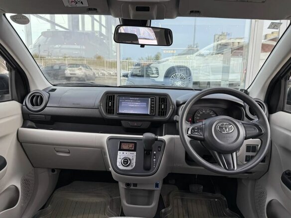 2016 Toyota Passo III, серый - вид 11