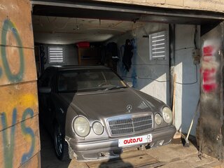 1995 Mercedes-Benz E-Класс 230 II (W210, S210), серебристый, 310000 рублей, вид 4