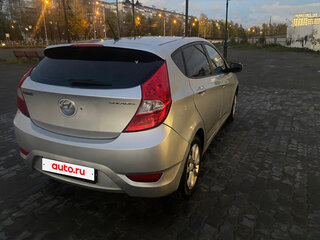 2012 Hyundai Solaris I, серебристый, 530000 рублей, вид 4