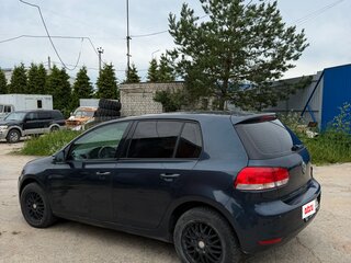 2010 Volkswagen Golf VI, синий, 700000 рублей, вид 3