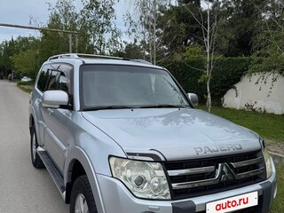 2007 Mitsubishi Pajero IV, серебристый, 1650000 рублей, вид 2
