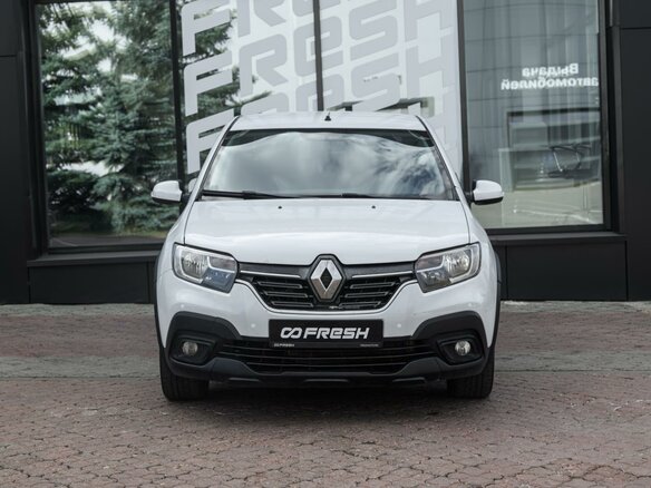 2020 Renault Logan Stepway II Рестайлинг, белый, 949000 рублей - вид 2