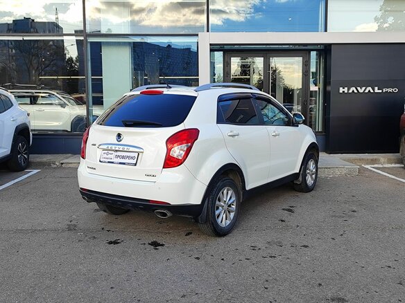 2015 SsangYong Actyon II Рестайлинг, белый - вид 4