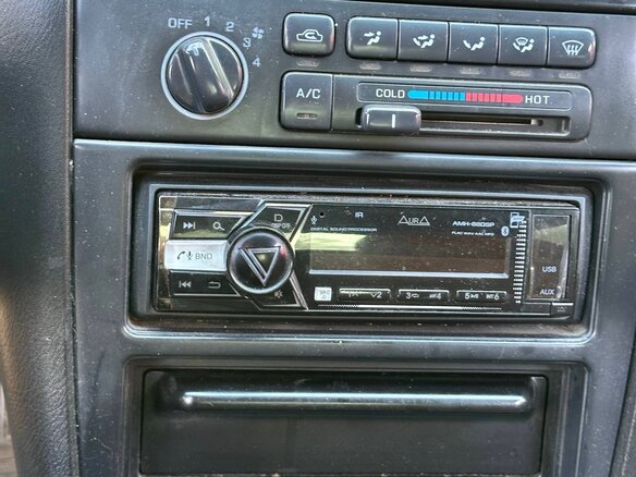 1999 Nissan Maxima IV (A32), серебристый, 160000 рублей - вид 9