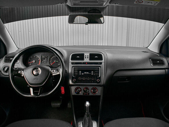 2019 Volkswagen Polo V Рестайлинг, белый, 1230000 рублей - вид 9