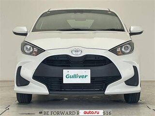 2023 Toyota Yaris IV, белый, 770002 рублей, вид 2
