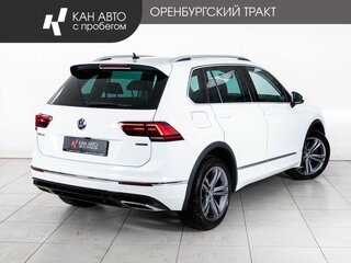 2020 Volkswagen Tiguan II Рестайлинг, белый, 2850000 рублей, вид 3