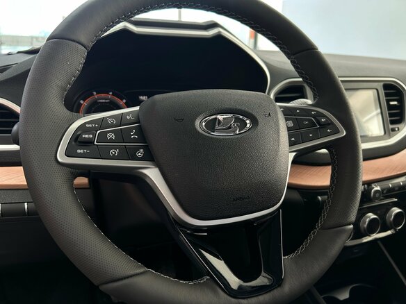 2026 Lada (ВАЗ) Vesta SW Cross I Рестайлинг (NG), белый - вид 6