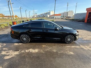 2021 Kia K5 III, чёрный, 2400000 рублей, вид 4