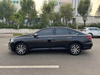 2022 Volkswagen Lavida III Рестайлинг, чёрный, 1111000 рублей, вид 4