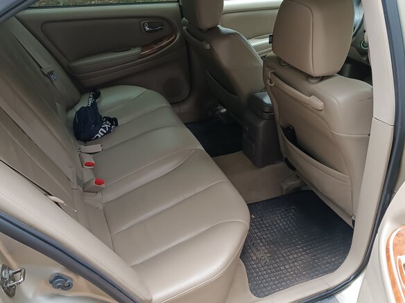 2003 Nissan Maxima V (A33), жёлтый - вид 10