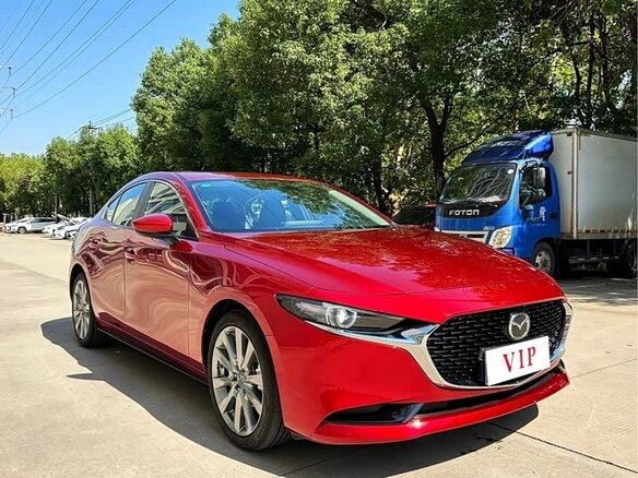 2026 Mazda 3 Axela IV (BP), красный, 2645000 рублей - вид 2
