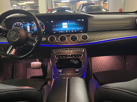 2021 Mercedes-Benz E-Класс 220 d V (W213, S213, C238) Рестайлинг, чёрный, 3700000 рублей, вид 3