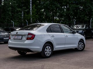 2018 Skoda Rapid I Рестайлинг, белый, 895000 рублей, вид 2