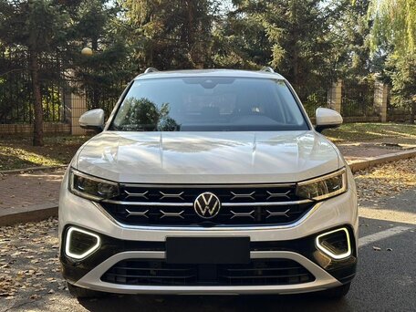 2023 Volkswagen Tayron I Рестайлинг, белый, 2150000 рублей, вид 3