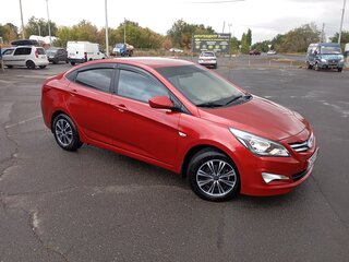 2015 Hyundai Solaris I Рестайлинг, красный, 860000 рублей, вид 5