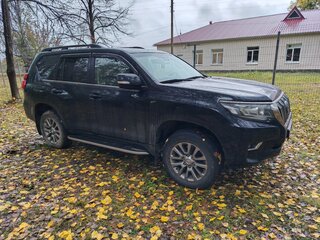 2018 Toyota Land Cruiser Prado 150 Series Рестайлинг 2, чёрный, 4750000 рублей, вид 3