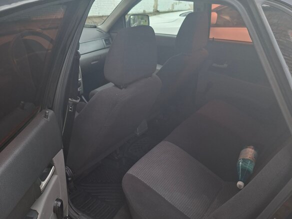 2010 Lada (ВАЗ) Priora I, чёрный, 430000 рублей - вид 7