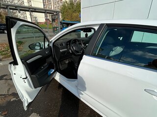 2016 Citroen C4 II, белый, 900000 рублей, вид 4