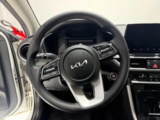 2023 Kia K3 II (China Market) Рестайлинг, белый, 1520000 рублей, вид 5